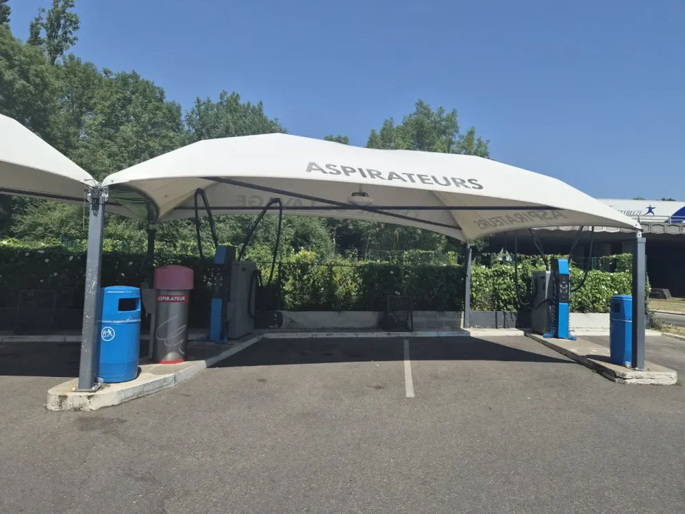 lavage auto guyancourt (1)
